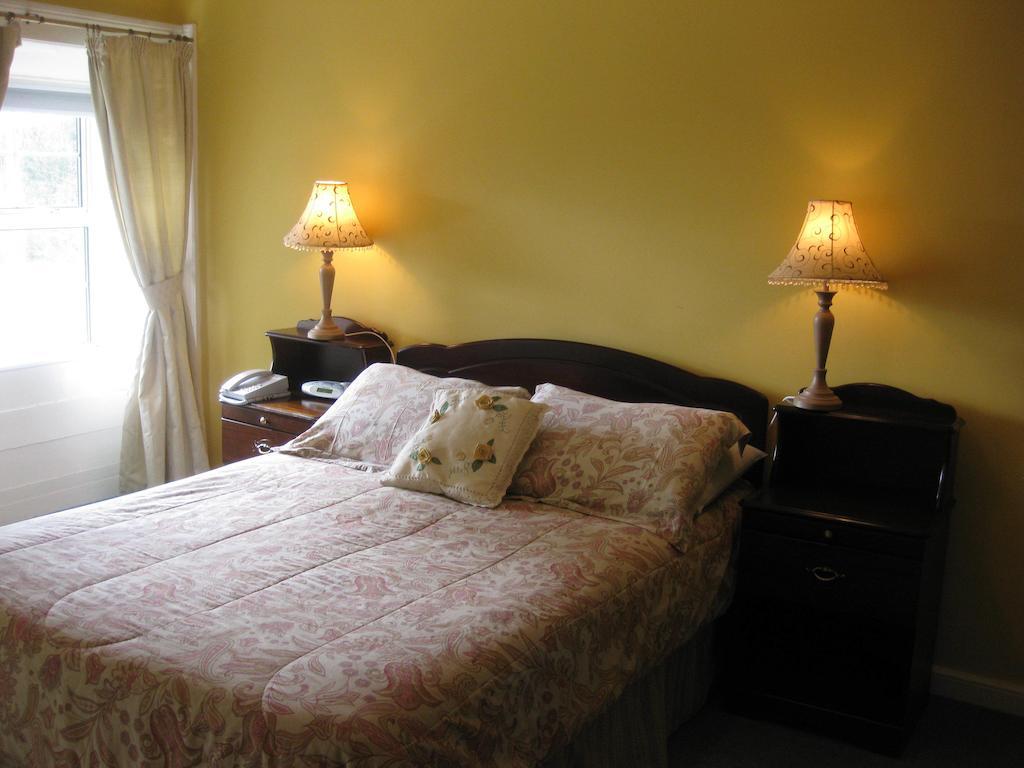 מלון Mohill Glebe House חדר תמונה